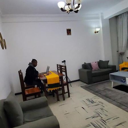 Cozy 1-Bedroom Luxury Apartment Addis Ababa Exterior photo