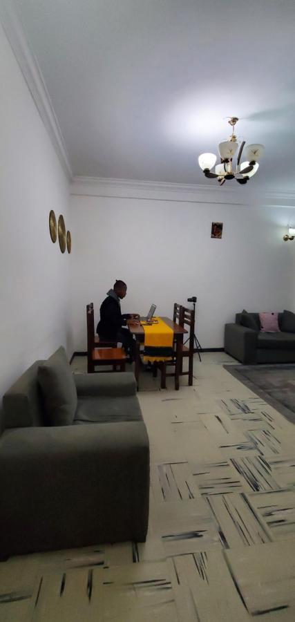 Cozy 1-Bedroom Luxury Apartment Addis Ababa Exterior photo